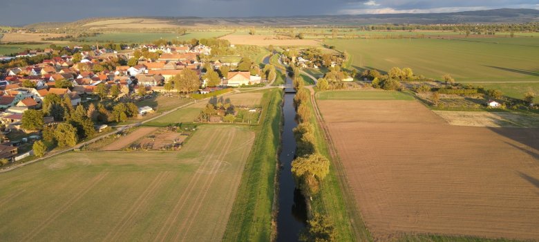 Luftansicht der Wipper bei Kannawurf